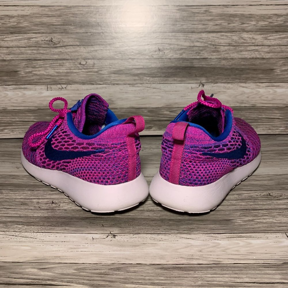 SOLD- Nike Roshe Pink and Blue Flyknit Womens 9 - Picture 4 of 8